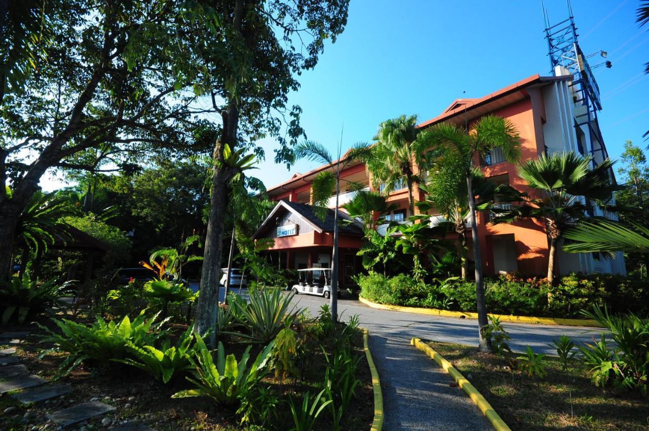 Bukit Merah Laketown Resort Тайпинг Экстерьер фото